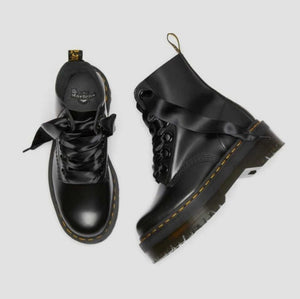 DR. MARTENS MOLLY