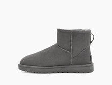 Carica l&#39;immagine nel visualizzatore di Gallery, Stivale Ugg Mini Classic II Grigio