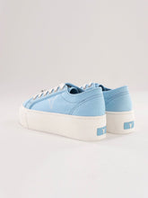 Carica l&#39;immagine nel visualizzatore di Gallery, Sneaker Windsorsmith Celeste