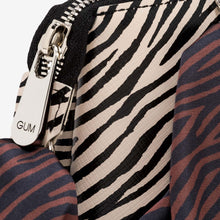 Carica l&#39;immagine nel visualizzatore di Gallery, Pochette Gum 7898 Zebra